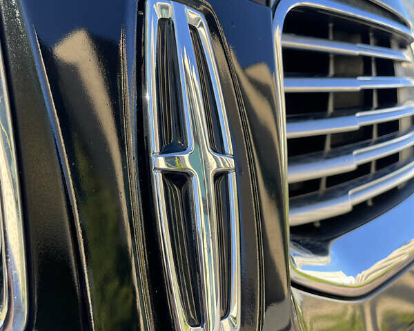 Черный Линкольн МКХ, объемом двигателя 2.69 л и пробегом 55 тыс. км за 20500 $, фото 13 на Automoto.ua