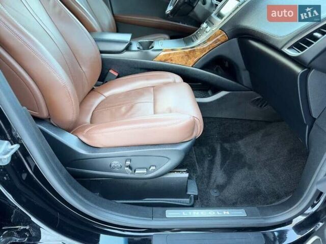 Черный Линкольн МКХ, объемом двигателя 3.73 л и пробегом 63 тыс. км за 3000 $, фото 13 на Automoto.ua