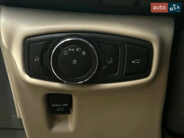 Линкольн МКХ 2018 в Киеве на Automoto.ua Черный Линкольн МКХ, объемом двигателя 3.7 л и пробегом 171 тыс. км за 19500 $, фото 24 на Automoto.ua