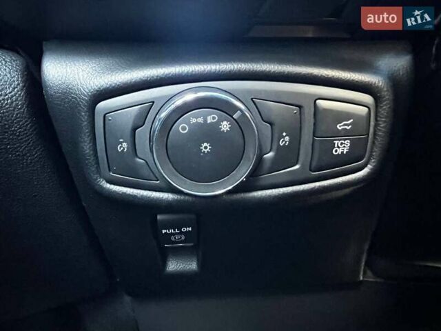 Червоний Лінкольн MKX, об'ємом двигуна 2.69 л та пробігом 122 тис. км за 15490 $, фото 16 на Automoto.ua