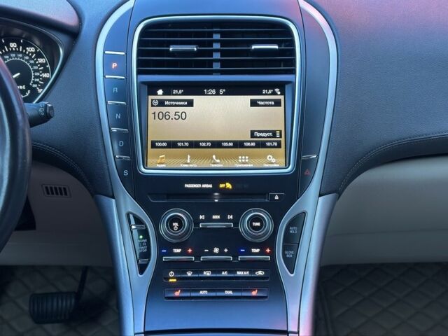 Красный Линкольн МКХ, объемом двигателя 2.7 л и пробегом 167 тыс. км за 16900 $, фото 14 на Automoto.ua