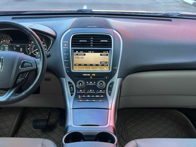 Красный Линкольн МКХ, объемом двигателя 2.7 л и пробегом 167 тыс. км за 16900 $, фото 12 на Automoto.ua