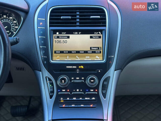 Красный Линкольн МКХ, объемом двигателя 2.69 л и пробегом 167 тыс. км за 16900 $, фото 25 на Automoto.ua