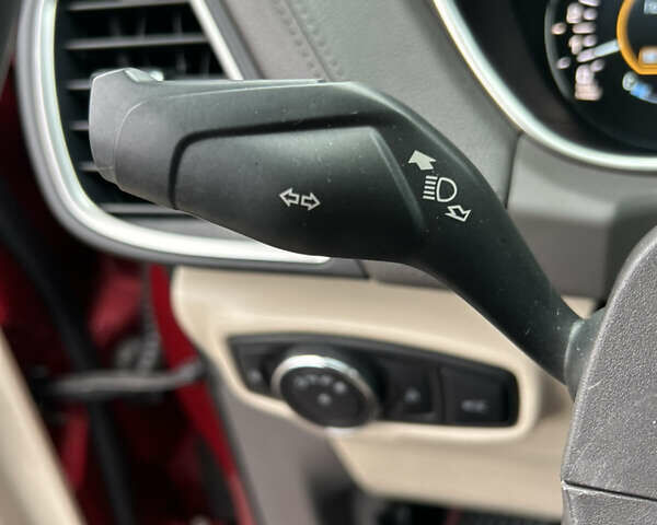 Червоний Лінкольн MKX, об'ємом двигуна 3.7 л та пробігом 69 тис. км за 22400 $, фото 74 на Automoto.ua