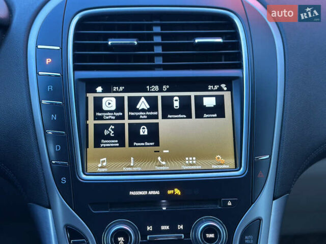 Красный Линкольн МКХ, объемом двигателя 2.69 л и пробегом 167 тыс. км за 16900 $, фото 28 на Automoto.ua