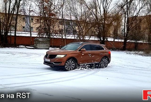 Линкольн МКХ, объемом двигателя 27 л и пробегом 223 тыс. км за 19000 $, фото 1 на Automoto.ua