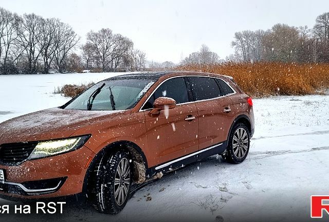 Линкольн МКХ, объемом двигателя 27 л и пробегом 223 тыс. км за 19000 $, фото 2 на Automoto.ua