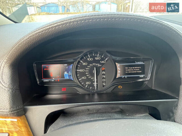 Серый Линкольн МКХ, объемом двигателя 3.73 л и пробегом 264 тыс. км за 8888 $, фото 3 на Automoto.ua