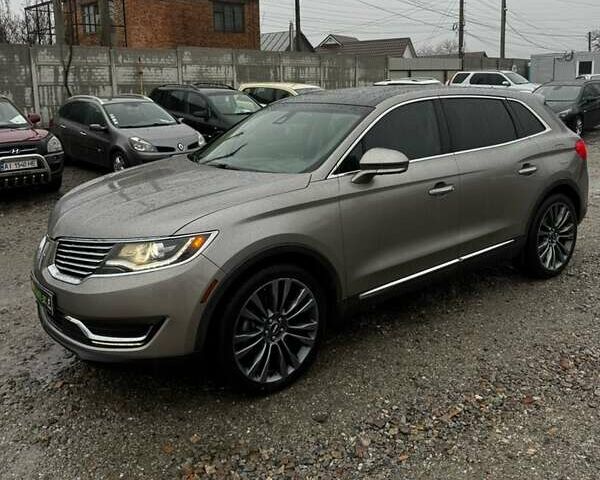 Серый Линкольн МКХ, объемом двигателя 2.69 л и пробегом 187 тыс. км за 19100 $, фото 2 на Automoto.ua