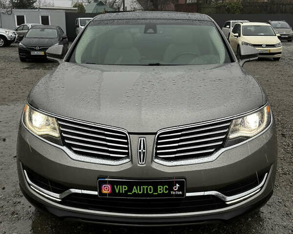 Серый Линкольн МКХ, объемом двигателя 2.69 л и пробегом 187 тыс. км за 19100 $, фото 6 на Automoto.ua