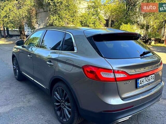 Сірий Лінкольн MKX, об'ємом двигуна 2.7 л та пробігом 139 тис. км за 17000 $, фото 2 на Automoto.ua