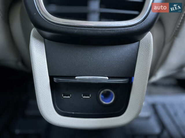 Серый Линкольн МКХ, объемом двигателя 3.73 л и пробегом 157 тыс. км за 16999 $, фото 34 на Automoto.ua