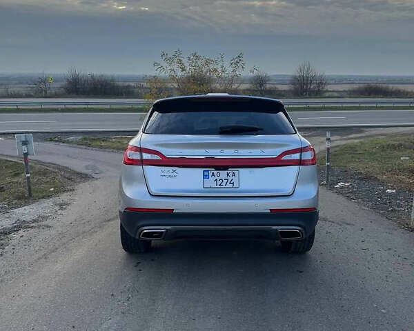 Серый Линкольн МКХ, объемом двигателя 3.73 л и пробегом 113 тыс. км за 21000 $, фото 4 на Automoto.ua