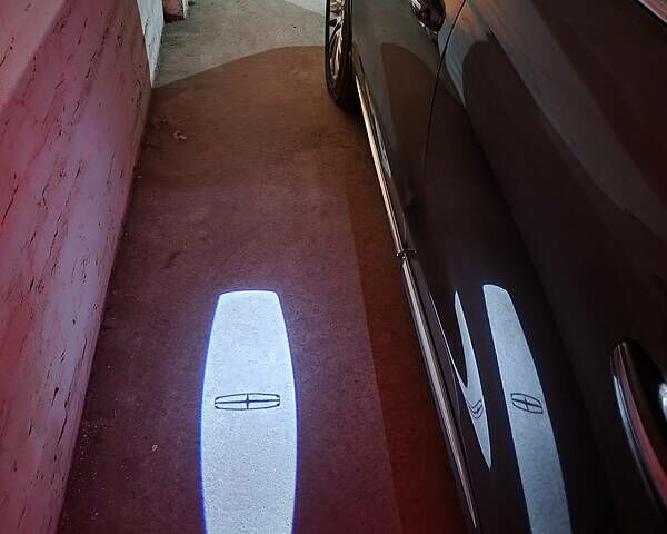 Сірий Лінкольн MKX, об'ємом двигуна 3.7 л та пробігом 120 тис. км за 20800 $, фото 24 на Automoto.ua