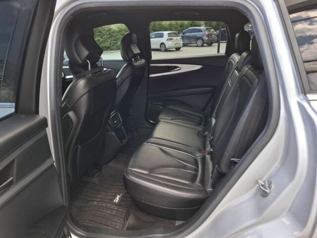 Серый Линкольн МКХ, объемом двигателя 3.7 л и пробегом 113 тыс. км за 21000 $, фото 5 на Automoto.ua