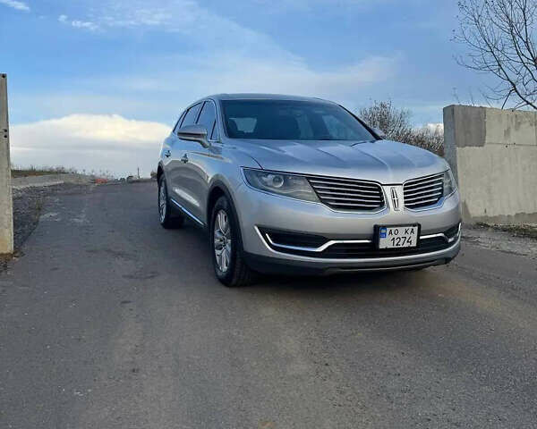 Серый Линкольн МКХ, объемом двигателя 3.73 л и пробегом 113 тыс. км за 21000 $, фото 1 на Automoto.ua