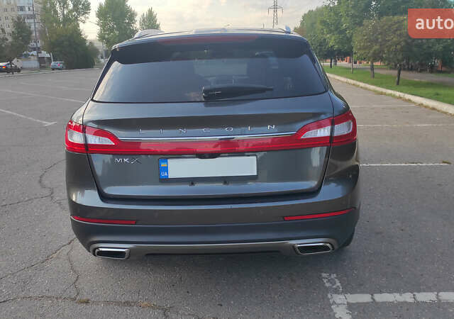 Серый Линкольн МКХ, объемом двигателя 3.7 л и пробегом 77 тыс. км за 24900 $, фото 23 на Automoto.ua