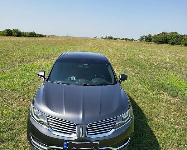 Сірий Лінкольн MKX, об'ємом двигуна 3.7 л та пробігом 120 тис. км за 20800 $, фото 2 на Automoto.ua