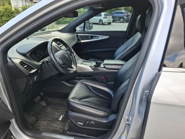 Серый Линкольн МКХ, объемом двигателя 3.7 л и пробегом 113 тыс. км за 21000 $, фото 4 на Automoto.ua