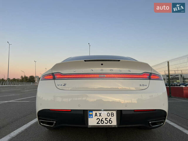 Белый Линкольн МКЗ, объемом двигателя 2 л и пробегом 141 тыс. км за 12400 $, фото 7 на Automoto.ua