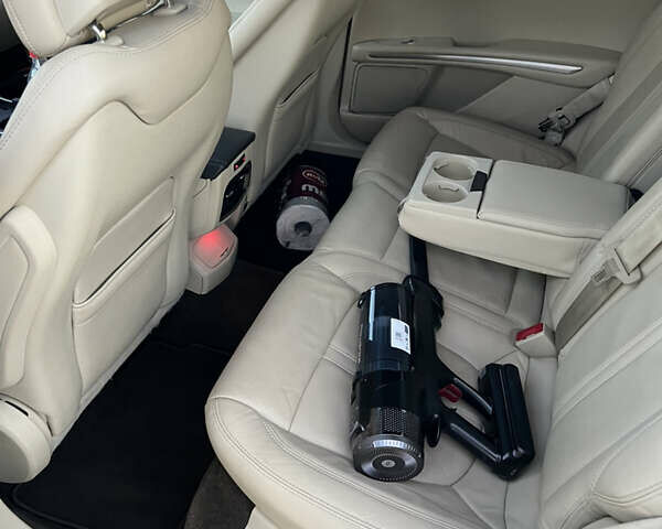 Белый Линкольн МКЗ, объемом двигателя 2 л и пробегом 141 тыс. км за 12400 $, фото 18 на Automoto.ua