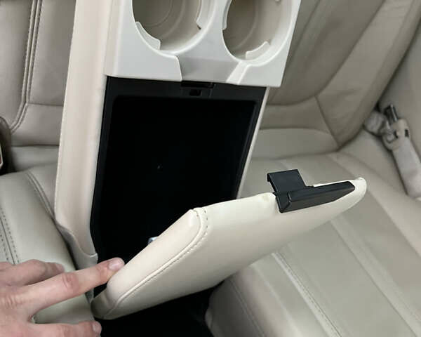 Белый Линкольн МКЗ, объемом двигателя 2 л и пробегом 141 тыс. км за 12400 $, фото 21 на Automoto.ua