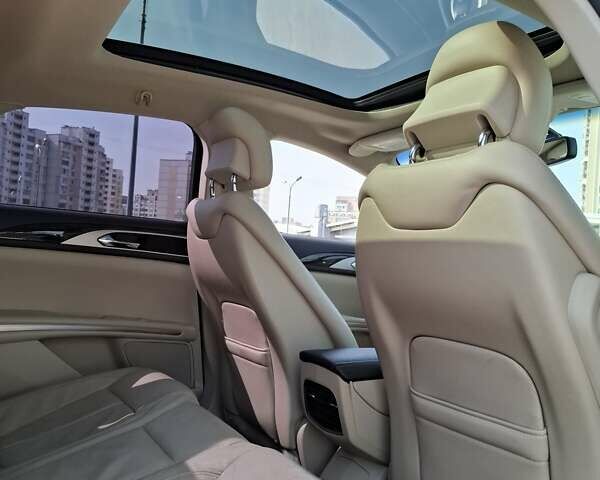 Белый Линкольн МКЗ, объемом двигателя 2 л и пробегом 161 тыс. км за 11800 $, фото 23 на Automoto.ua