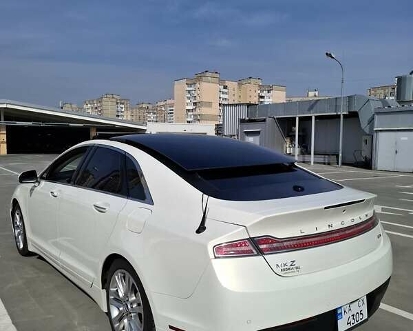 Белый Линкольн МКЗ, объемом двигателя 2 л и пробегом 161 тыс. км за 11800 $, фото 12 на Automoto.ua