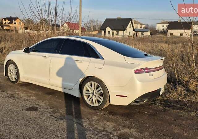 Белый Линкольн МКЗ, объемом двигателя 2 л и пробегом 190 тыс. км за 10900 $, фото 2 на Automoto.ua