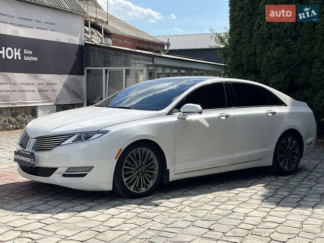 Белый Линкольн МКЗ, объемом двигателя 2 л и пробегом 181 тыс. км за 15500 $, фото 8 на Automoto.ua