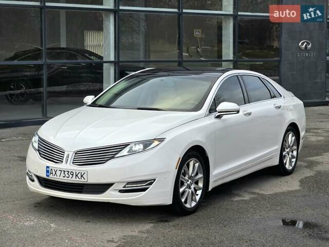 Белый Линкольн МКЗ, объемом двигателя 3.73 л и пробегом 164 тыс. км за 13300 $, фото 2 на Automoto.ua