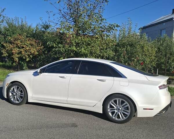 Білий Лінкольн MKZ, об'ємом двигуна 2 л та пробігом 120 тис. км за 13600 $, фото 10 на Automoto.ua