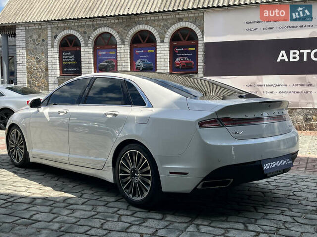 Белый Линкольн МКЗ, объемом двигателя 2 л и пробегом 181 тыс. км за 15500 $, фото 6 на Automoto.ua