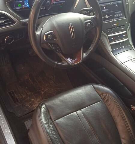 Белый Линкольн МКЗ, объемом двигателя 2 л и пробегом 201 тыс. км за 13000 $, фото 6 на Automoto.ua