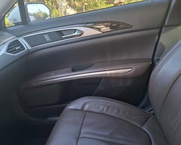 Білий Лінкольн MKZ, об'ємом двигуна 2 л та пробігом 120 тис. км за 13600 $, фото 14 на Automoto.ua