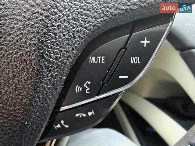 Білий Лінкольн MKZ, об'ємом двигуна 3.7 л та пробігом 164 тис. км за 13300 $, фото 57 на Automoto.ua