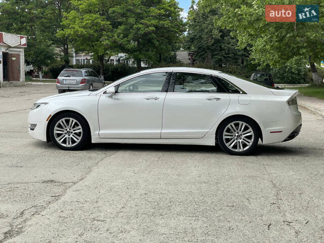 Білий Лінкольн MKZ, об'ємом двигуна 2 л та пробігом 140 тис. км за 12200 $, фото 6 на Automoto.ua