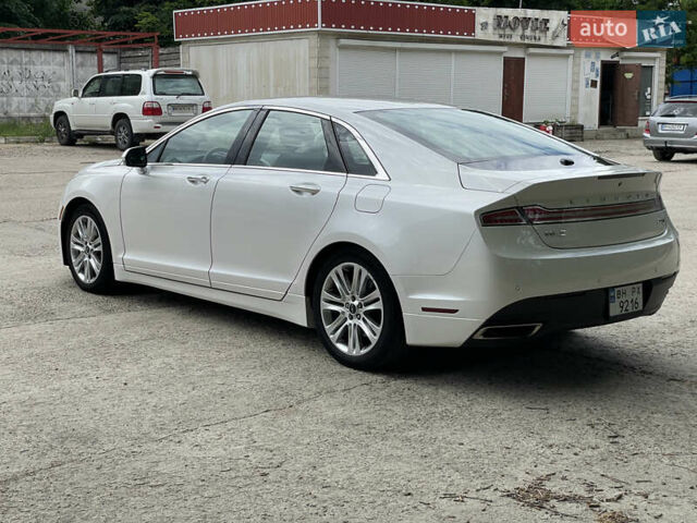 Білий Лінкольн MKZ, об'ємом двигуна 2 л та пробігом 140 тис. км за 12200 $, фото 5 на Automoto.ua