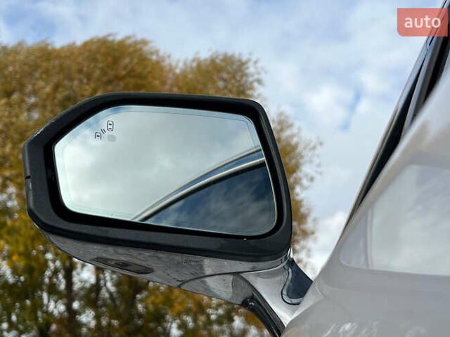 Белый Линкольн МКЗ, объемом двигателя 2 л и пробегом 156 тыс. км за 14999 $, фото 19 на Automoto.ua