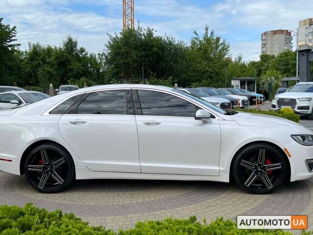 Белый Линкольн МКЗ, объемом двигателя 2 л и пробегом 155 тыс. км за 14300 $, фото 7 на Automoto.ua