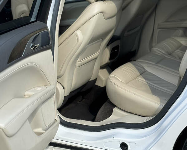 Білий Лінкольн MKZ, об'ємом двигуна 2 л та пробігом 134 тис. км за 18300 $, фото 16 на Automoto.ua