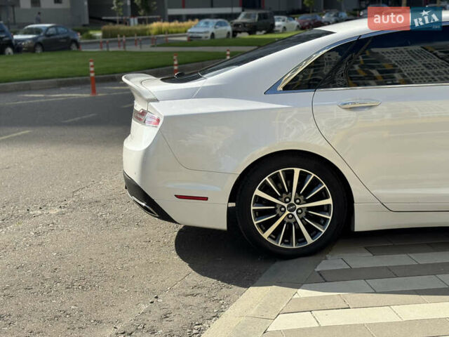 Білий Лінкольн MKZ, об'ємом двигуна 2 л та пробігом 134 тис. км за 18300 $, фото 10 на Automoto.ua