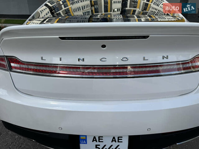 Білий Лінкольн MKZ, об'ємом двигуна 2 л та пробігом 134 тис. км за 18300 $, фото 35 на Automoto.ua