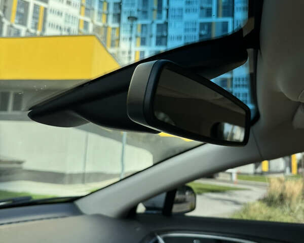 Білий Лінкольн MKZ, об'ємом двигуна 2 л та пробігом 134 тис. км за 18300 $, фото 33 на Automoto.ua