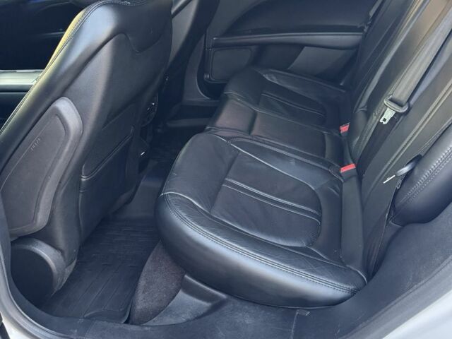 Білий Лінкольн MKZ, об'ємом двигуна 0 л та пробігом 152 тис. км за 16399 $, фото 12 на Automoto.ua