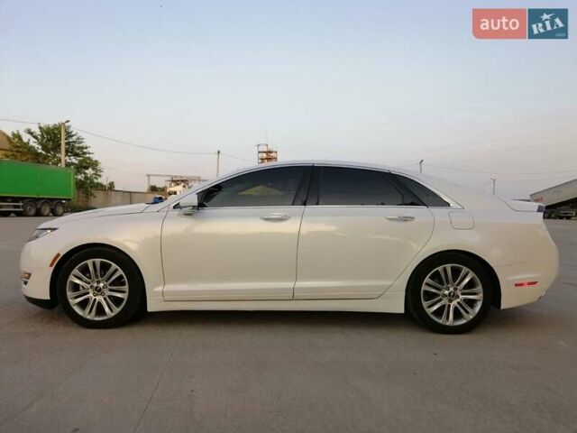 Белый Линкольн МКЗ, объемом двигателя 2 л и пробегом 138 тыс. км за 14000 $, фото 17 на Automoto.ua