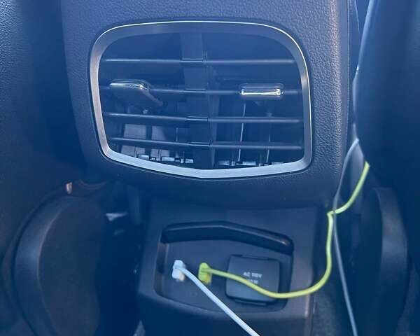 Белый Линкольн МКЗ, объемом двигателя 3 л и пробегом 82 тыс. км за 18000 $, фото 20 на Automoto.ua