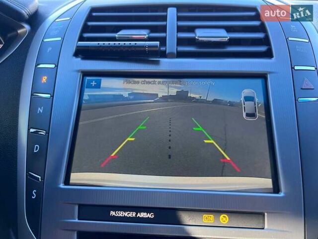 Белый Линкольн МКЗ, объемом двигателя 3 л и пробегом 82 тыс. км за 18000 $, фото 11 на Automoto.ua