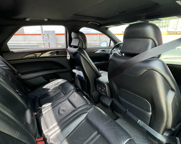 Белый Линкольн МКЗ, объемом двигателя 2 л и пробегом 74 тыс. км за 19000 $, фото 11 на Automoto.ua