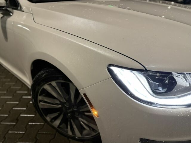 Білий Лінкольн MKZ, об'ємом двигуна 2 л та пробігом 214 тис. км за 5750 $, фото 8 на Automoto.ua